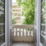 Apartment Prestige Designer Apartment, Super