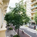 Prestige Designer Apartment, Super Central