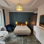 Boutique Studio 2