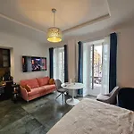 Boutique Studio 2