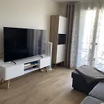 Spacious T2 In The Heart Of Nice