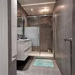 Le Saint Pierre Apartment *