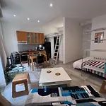 Heart Of Nice Harboor Cosy And Central