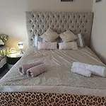 Elegant F1 Proche Tramway Et Plage