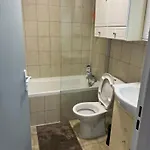 En Rez-de-jardin Apartment