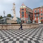 Nice Beau 2 Pieces Atypique-Original 200 M Mer, Promenade Des Anglais, Negresco