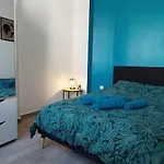 2 Pieces