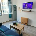 2 Pieces Apartment *