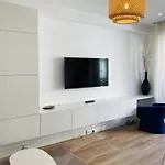 Apartment Le Miollis - Et Confort - Wifi- Pres Tansports En Commun Et Commerces