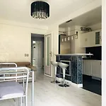 Nizza, Gemitliche 3 Zimmer Wohnung Am Meer