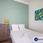 Apartment With 2 Bedrooms Quartier Liberation