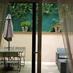 Beau studio cozy centre ville et plages avec terrasse n3