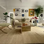 Superbe Duplex Entre Le Vieux Et La Prom Apartment