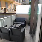 Cozy Avec Terrasse N12
