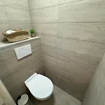 Elegant With Sea View And Swimming Pool Apartment *