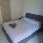 Au Calme Et 2 Pas De La Apartment *