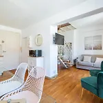 Apartment Massena Street - 1 Bdr Duplex With Ac & Parking