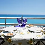 Wonderful On Sea Apartment *
