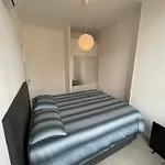 Cosy Flat 250m From *