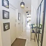Luxury Flat Beachfront * Nice