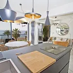 Luxury Flat Beachfront Apartment *