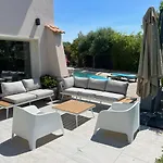 Superbe Piscine Proche Et Au Calme Nice