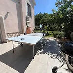 Superbe Piscine Proche Et Au Calme * Nice