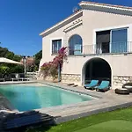 Superbe Piscine Proche Et Au Calme Villa *
