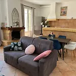 Maison De Ville A Nice Ouest Dans Propriete Arboree