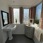 Superbe Piscine Proche Et Au Calme Villa *