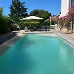 Superbe Piscine Proche Et Au Calme Villa Nice