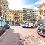 Open Sky Terrace Lage 1 Bdr & Parking