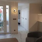 Club 4*
