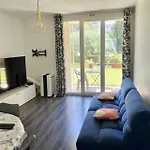 20 Mins From The Apartment *