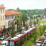 Cosy Flat 250M From Beach