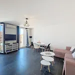 Nestor&Jeeves - Gioffredo Bello - Central - Near Beach