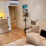 Massena Street, 2 Balcony Apartment *