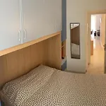 Apartment Deloye Fshh