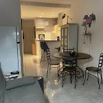 Deloye Fshh Apartment *