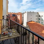 #59 Central Balcony 5Mins Old Town & Sea Ac Wifi