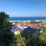 Spacious Apartment With Garden And Pool