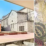 Nestor&jeeves - Escapade - - Near Apartment *