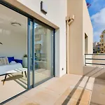 T2 Avec Terrasse Et Parking Prive Au Coeur De Nice