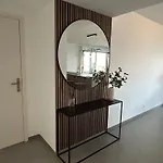 Apartment Sea Breeze By Avecoeur Nice