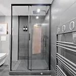 Renting - 5bfrance - Luxurious Place Massena Promenade Des Apartment *
