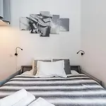 Amazing Location ! - Beach Front