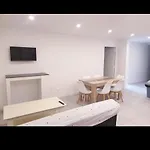 Grand Appartement, 2 Ou 3 Ou 4 Pieces, Tramway Sur Place, Proche Gare Sncf St Augustin 900 Metre , Aeroport 1200 Metre, Ou Allianz Riviera 10 Min, Palais Nikaia 2 Min , Supermarche Sur Place, Parking Possible Si Disponible Ou Payant A 1000 Metr *