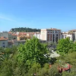 Helianthe - Superbe Appartement Avec Terrasse Vue Mer Et Chateau Au Port De Nice