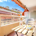 Near Old Town And Fully Renovated Apartment Nice