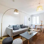 Apartment 2 Bdr Heart Of The Old Town